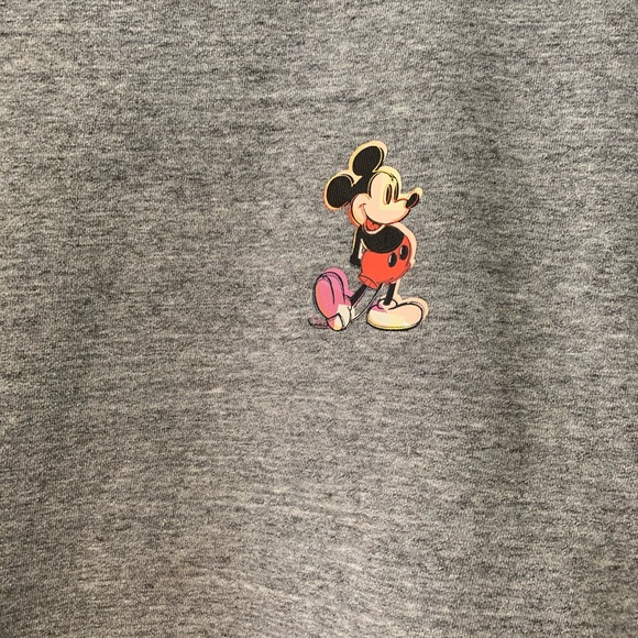 uniqlo Mickey Mouse sweatshirts - Picture 2 of 4